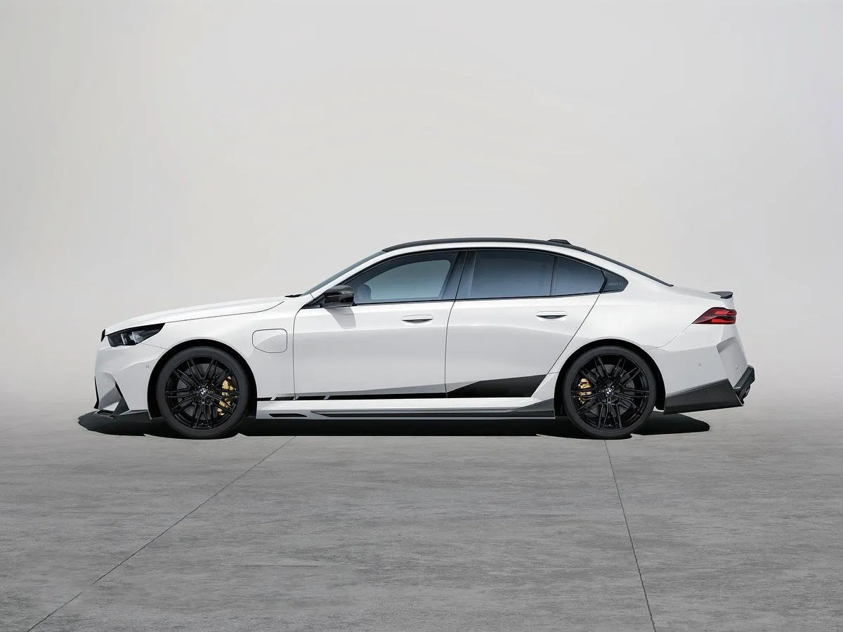 Aero Republic MP Style Side Skirts for BMW M5 M5C G90 2024-ON Carbon Fiber