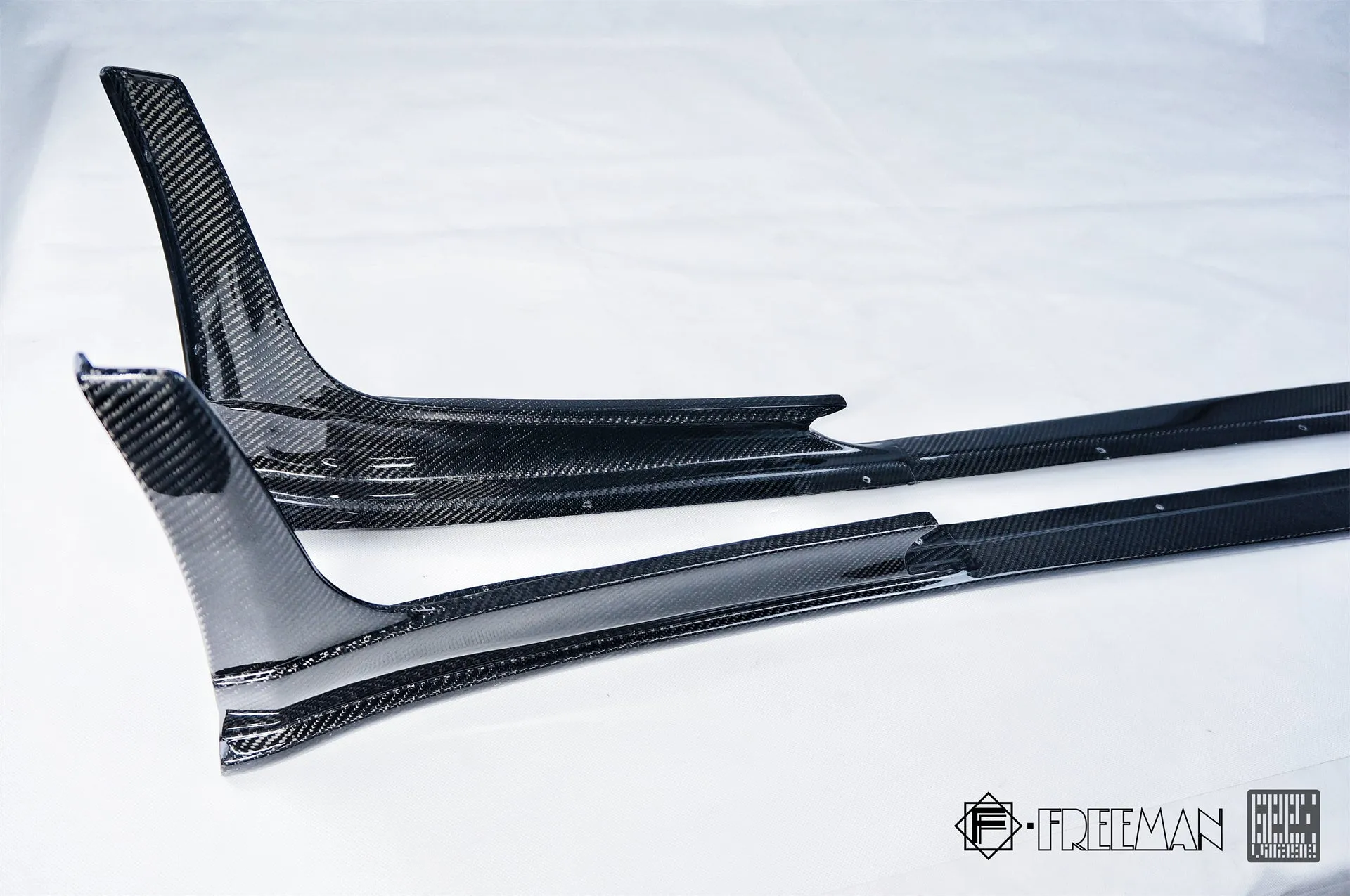 Geex Village Side Skirts for Porsche 718 Cayman Boxster Base S T GTS GT4 Spyder 2017-ON Carbon Fiber