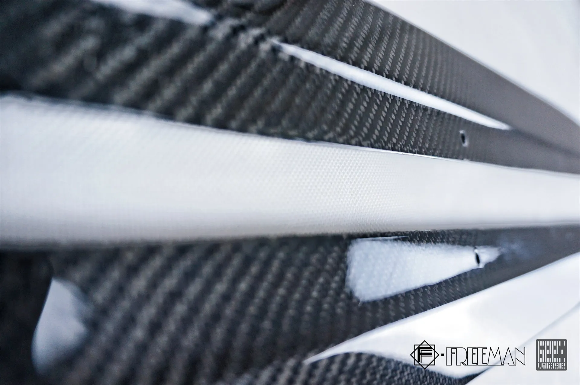 Geex Village Side Skirts for Porsche 718 Cayman Boxster Base S T GTS GT4 Spyder 2017-ON Carbon Fiber