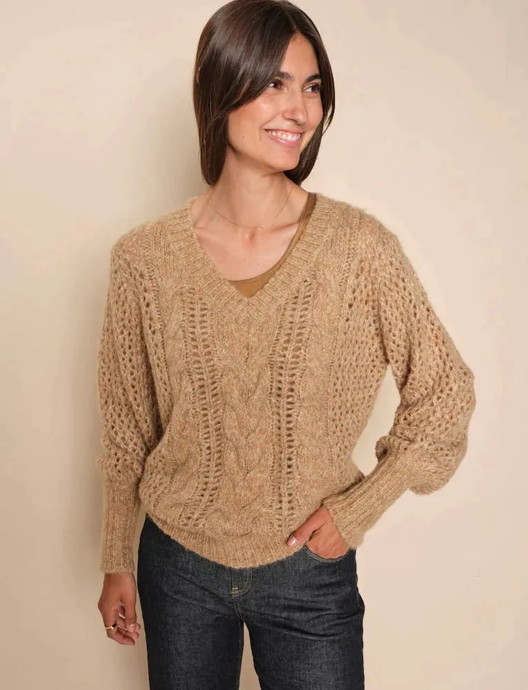 Imma V-Neck Cable Knit | Chipmunk
