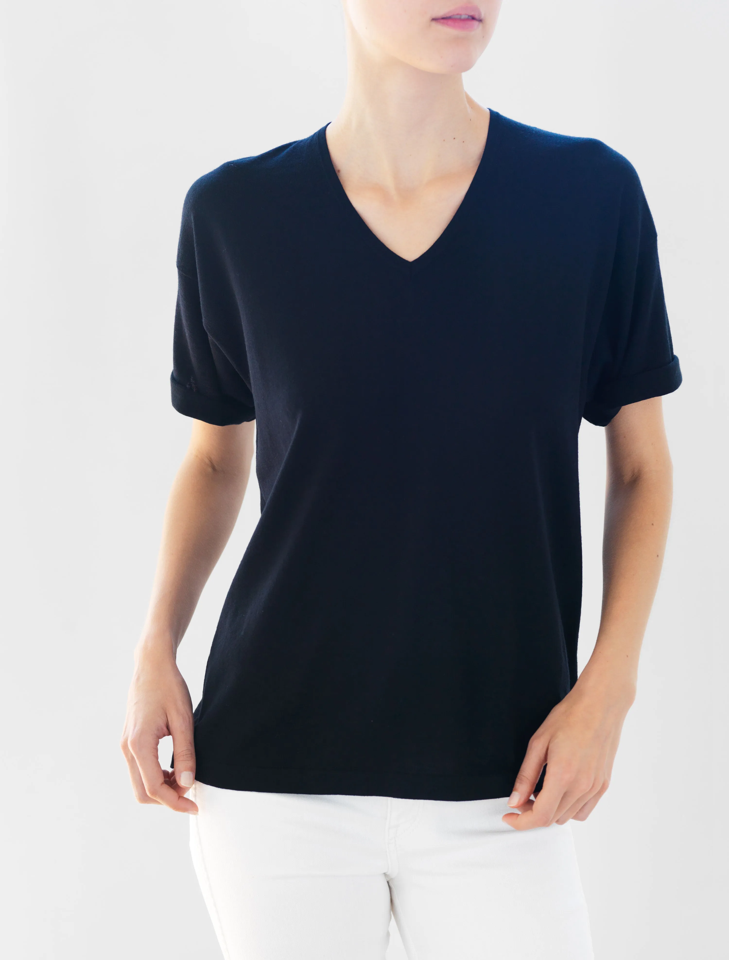 Luxo Knit T V-Neck - Black