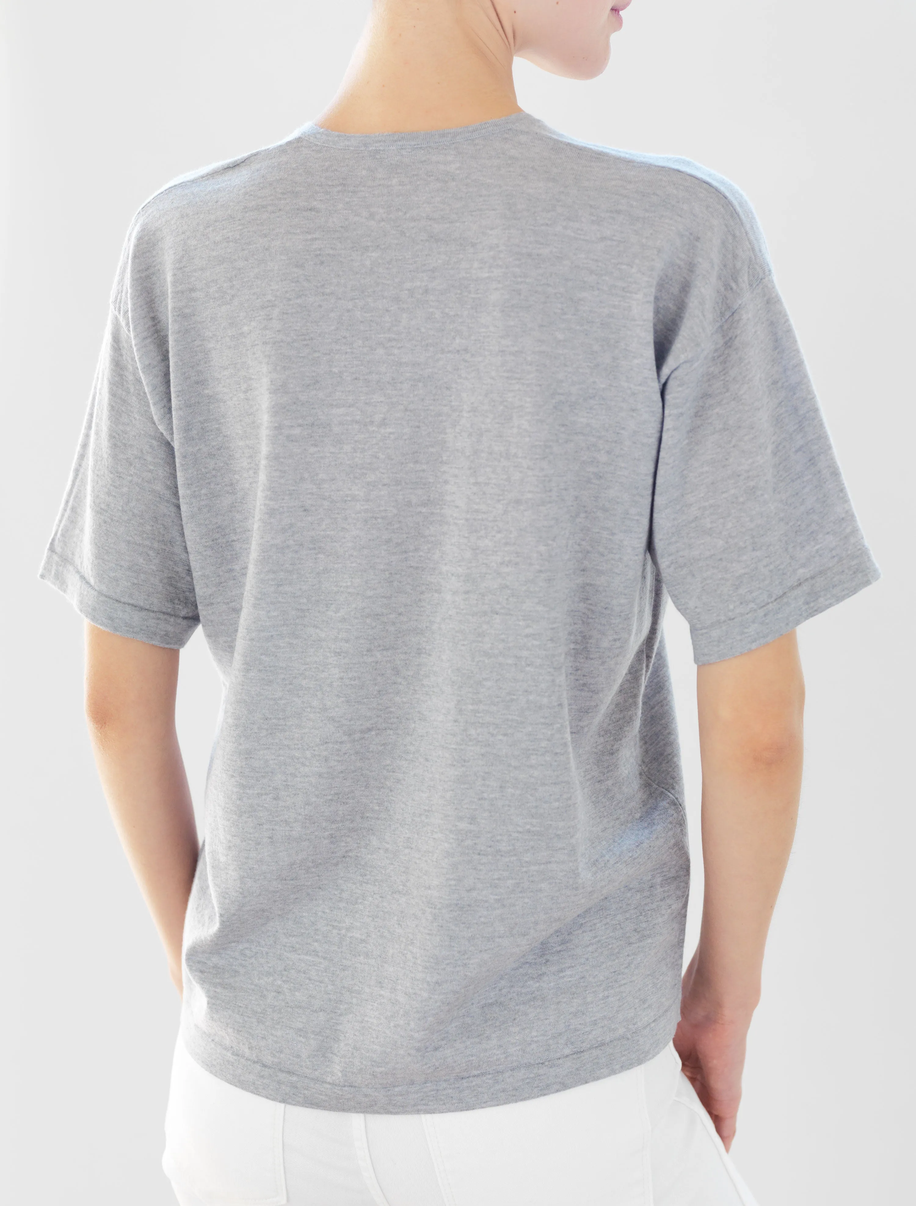 Luxo Knit T V-Neck - Silver Grey