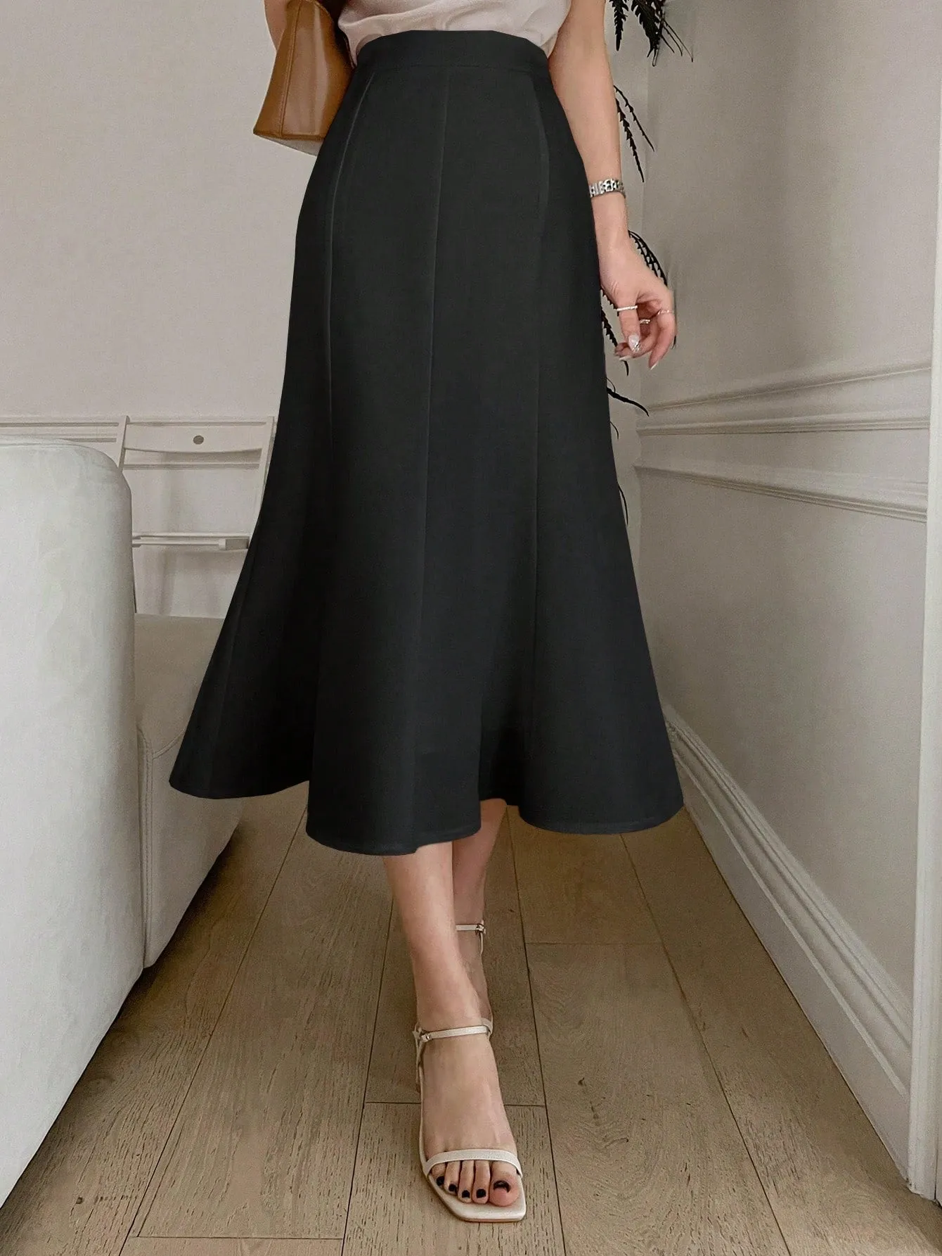 Solid High Waist Mermaid Hem Skirt