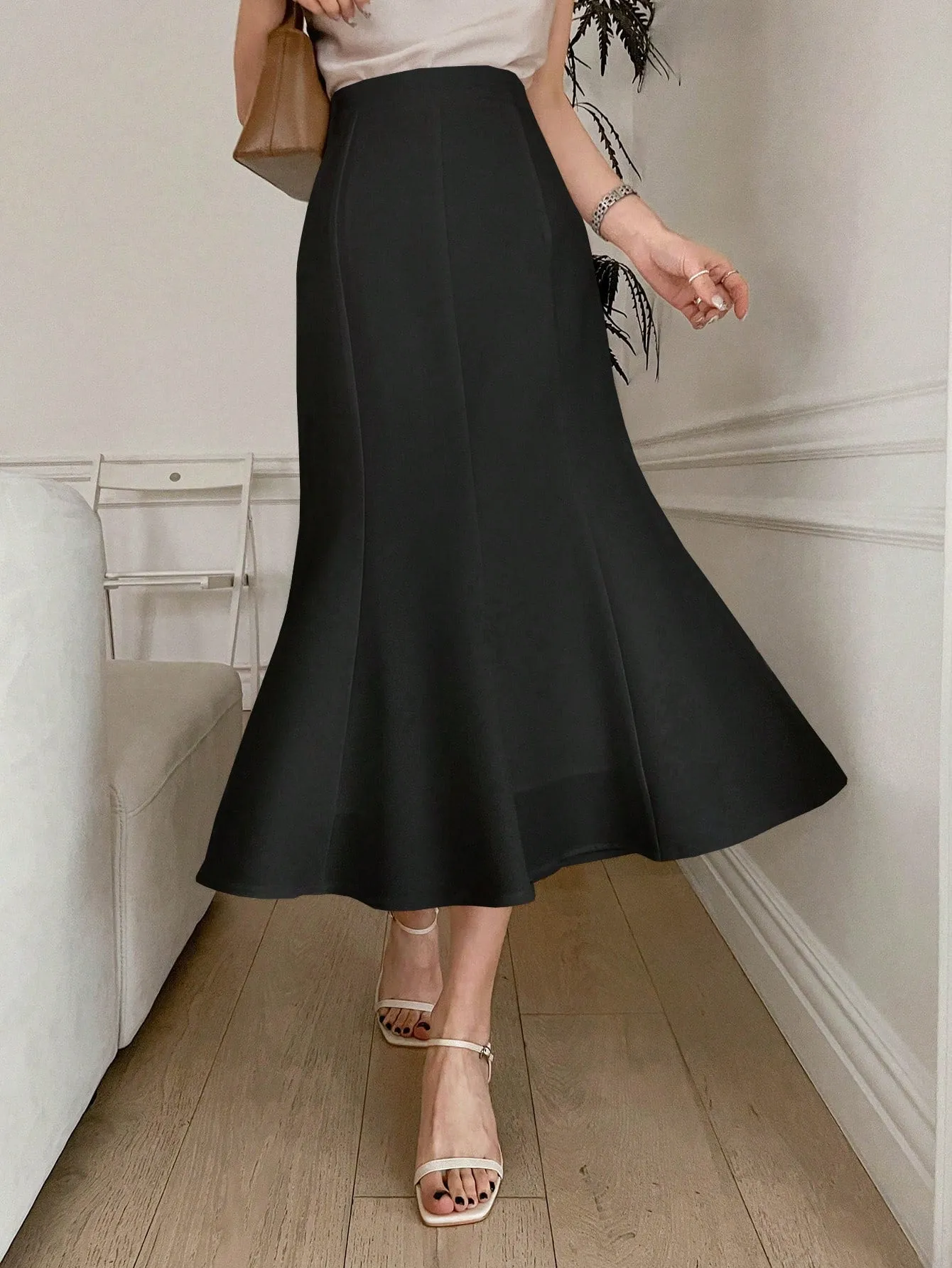 Solid High Waist Mermaid Hem Skirt