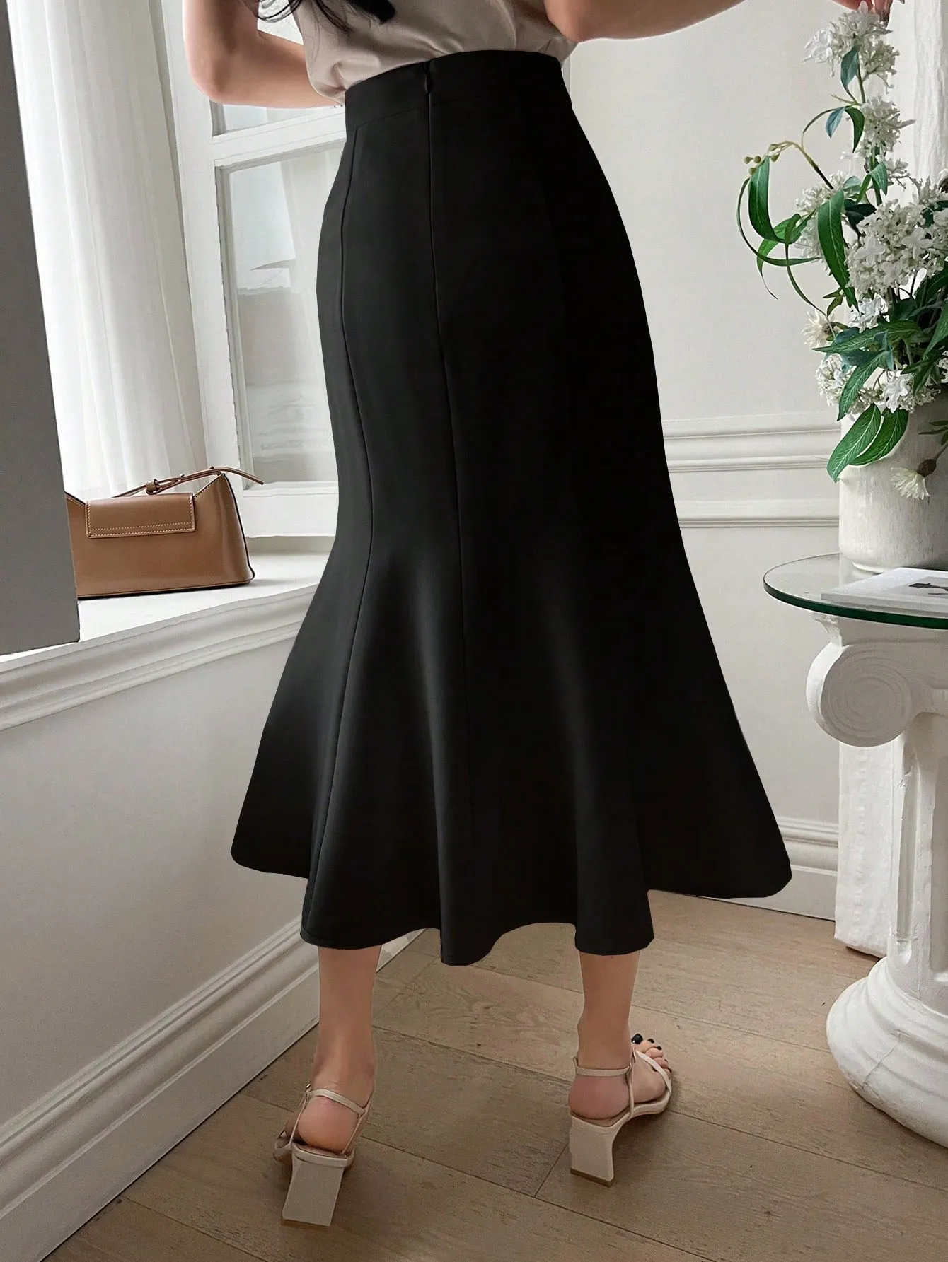 Solid High Waist Mermaid Hem Skirt