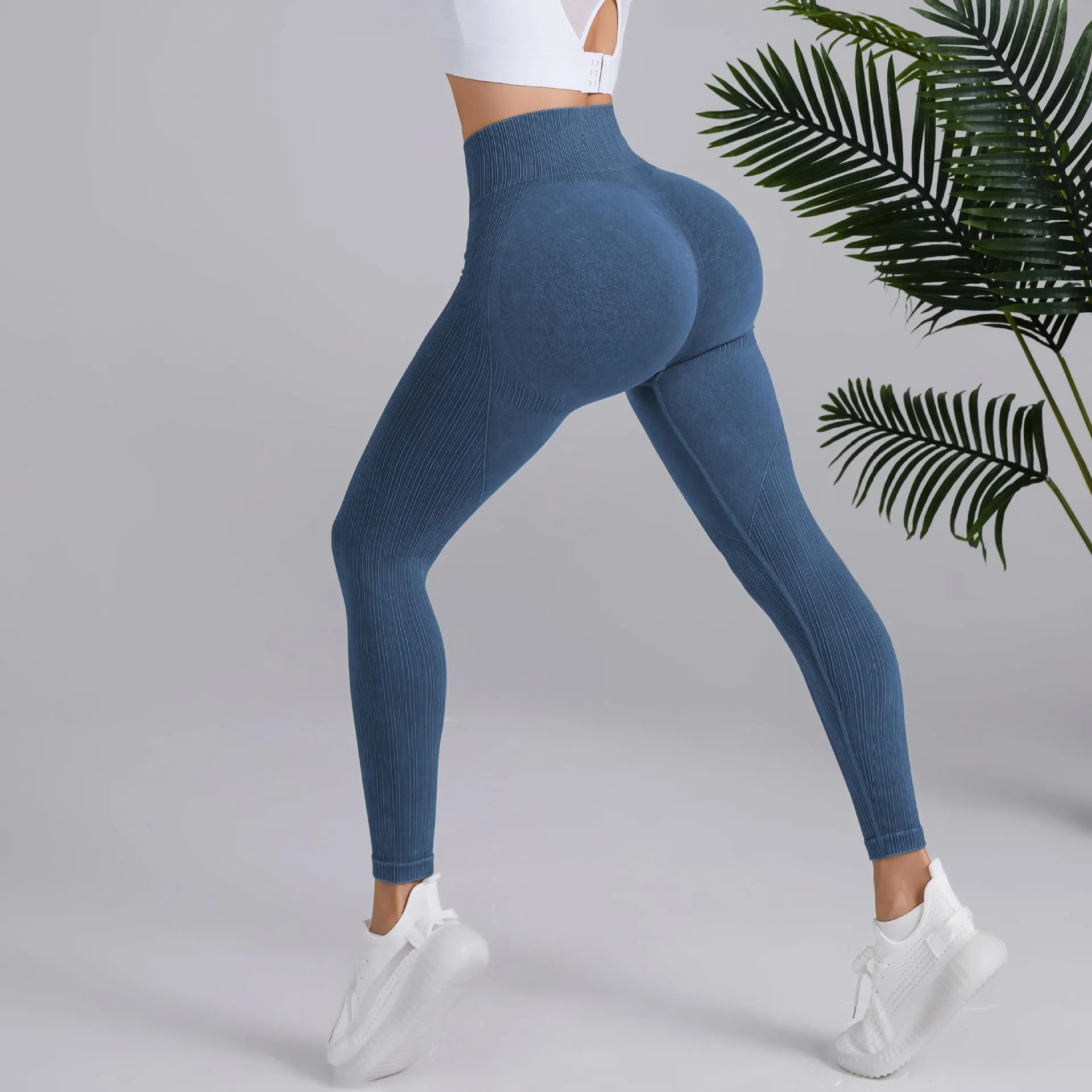 TikTok  Leggings Sand wash seamless yoga pants High waisted peach hip lift fitness pants Women's running wash scrub tight sweatpants
