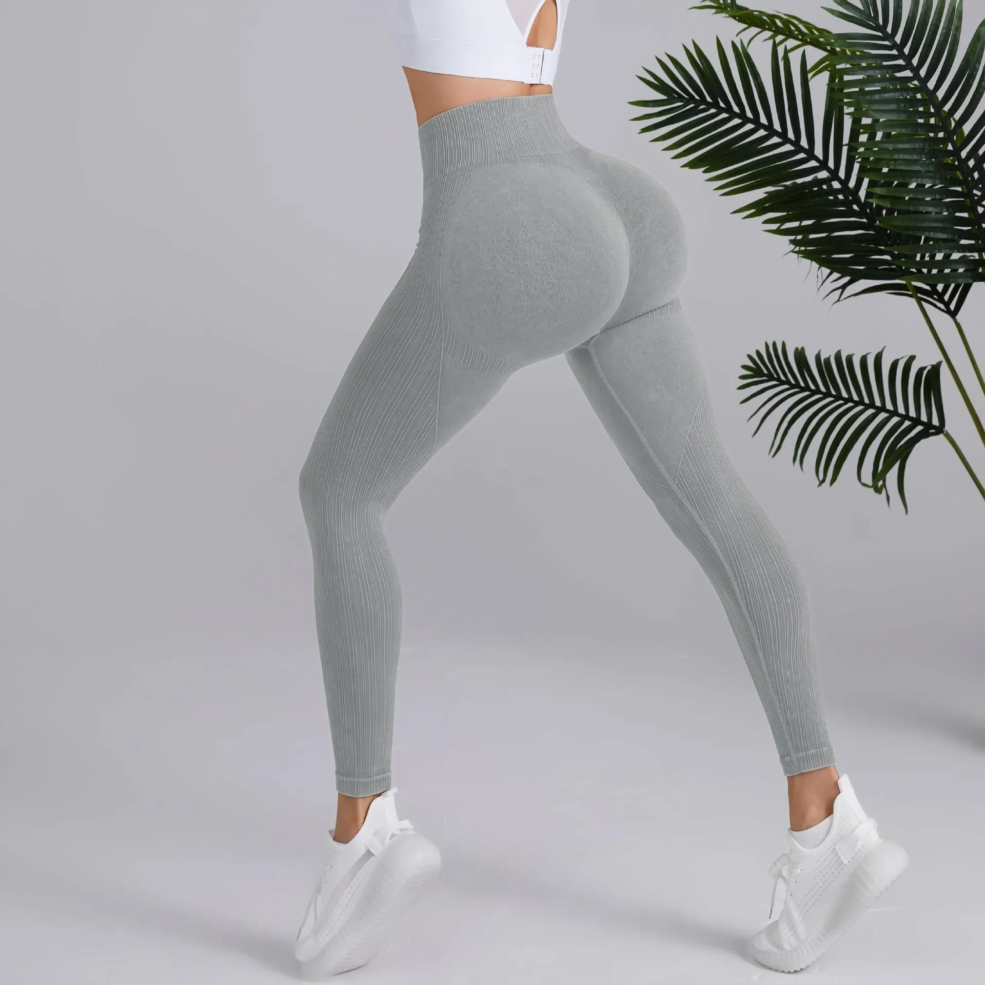 TikTok  Leggings Sand wash seamless yoga pants High waisted peach hip lift fitness pants Women's running wash scrub tight sweatpants