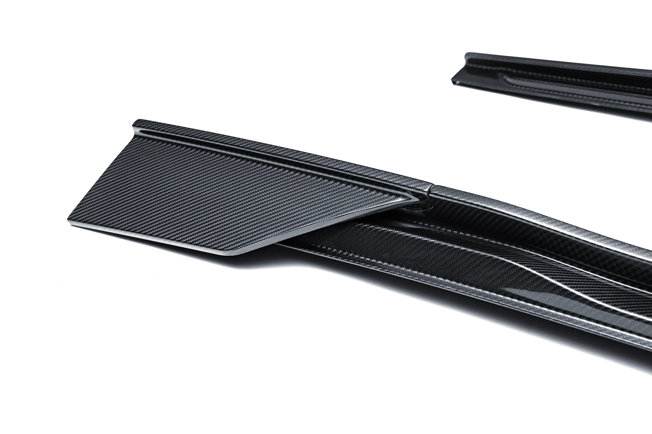 Ventus Veloce PT Side Skirts for BMW M8 M8C F91 F92 F93 Carbon Fiber